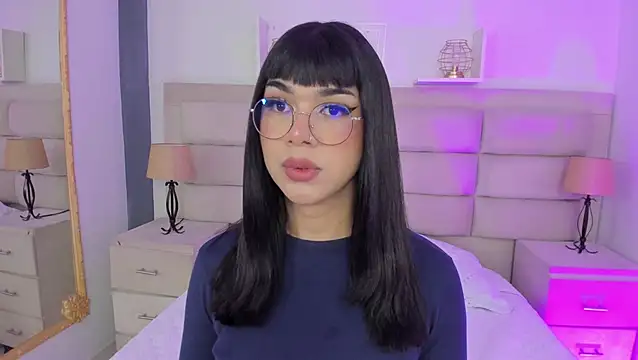 RoseCassie online show from February 2025 01:01:01 PM