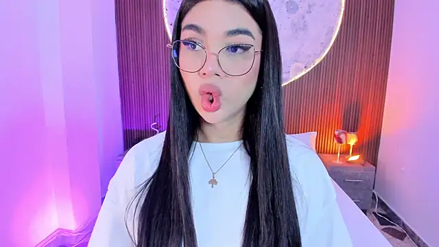 RoseCassie online show from May 2026 02:23:01 PM