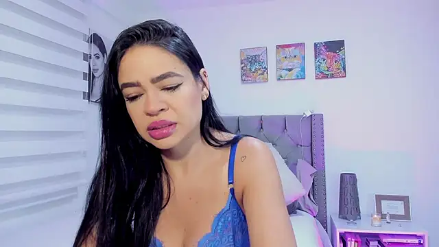 Snapshot of Sara_Leblanc chatting on January 2025 11:49:02 AM Sara Leblanc online show from January 2025 11:49:02 AM