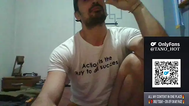 Snapshot of italianbighorse22 chatting on October 2025 01:26:02 AM italianbighorse22 online show from October 2025 01:26:02 AM