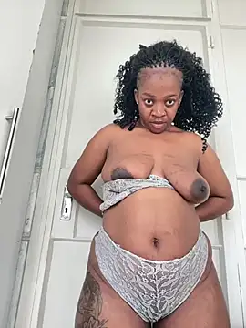 beverlyxxxx online show from March 2025 02:45:02 PM