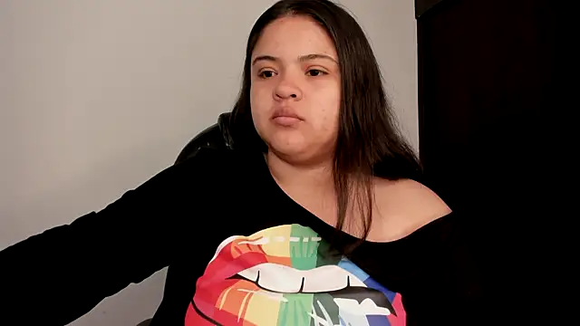 lizzie c online show from October 2025 07:55:02 PM