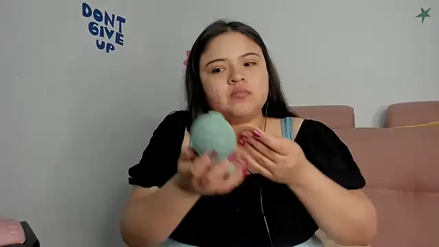 lizzie c online show from May 2026 11:21:02 PM