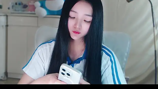 xiao-xiao-D online show from January 2025 08:41:01 AM