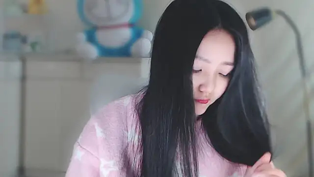 xiao-xiao-D online show from February 2025 05:20:02 AM