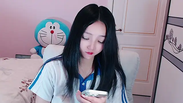 xiao-xiao-D online show from March 2025 12:01:02 PM