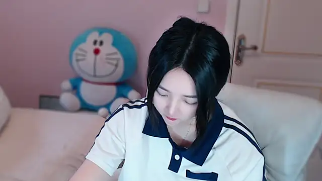 xiao-xiao-D online show from March 2025 08:33:02 AM