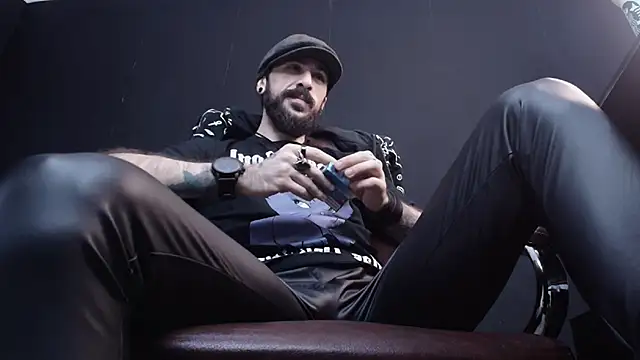 AxelColton online show from February 2025 06:25:02 AM