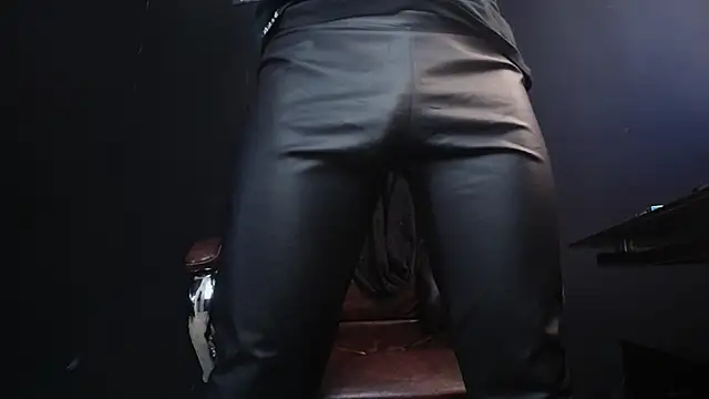 AxelColton online show from February 2025 09:00:02 AM