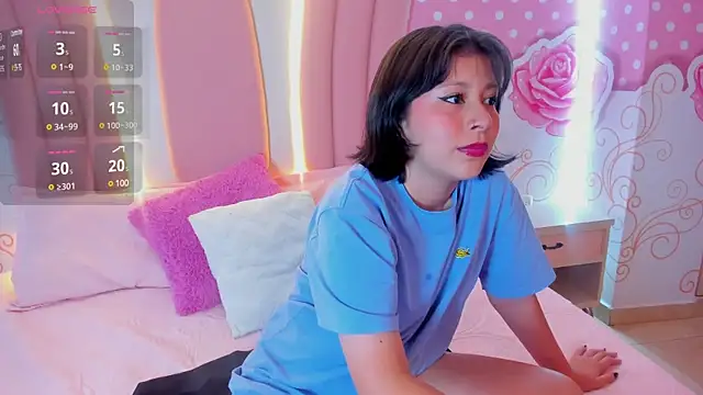 Lily Martinez online show from February 2025 08:10:01 PM