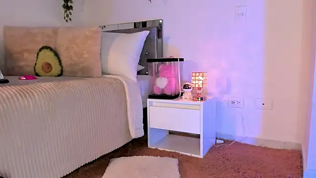 Alissonroses online show from October 2025 11:50:04 PM