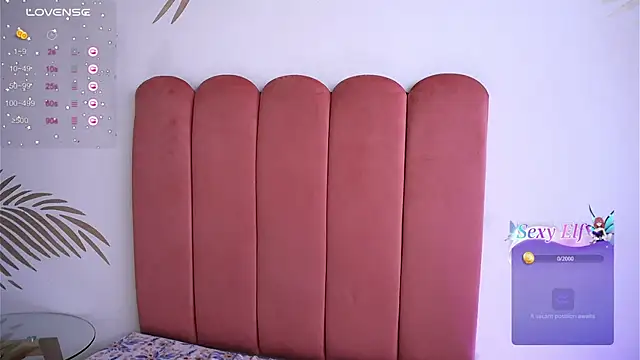 Snapshot of Daisha_Riley chatting on February 2025 06:26:02 PM Daisha Riley online show from February 2025 06:26:02 PM