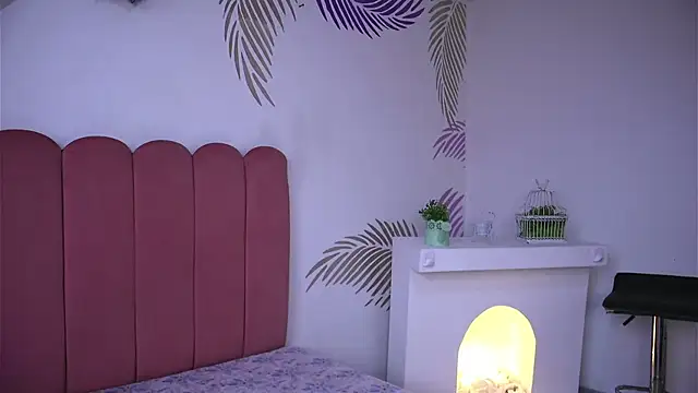 Snapshot of Daisha_Riley chatting on February 2025 01:24:01 PM Daisha Riley online show from February 2025 01:24:01 PM