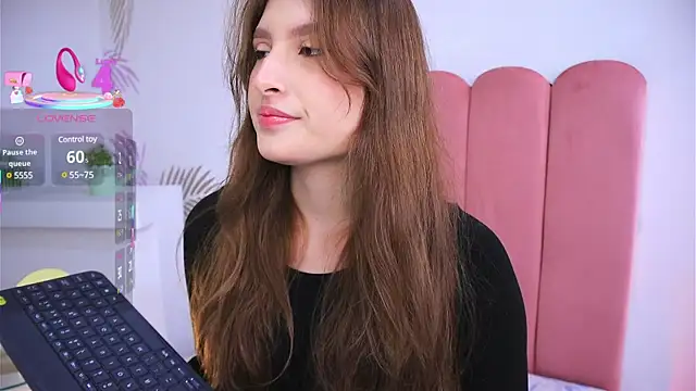 Snapshot of Daisha_Riley chatting on March 2025 12:58:02 PM Daisha Riley online show from March 2025 12:58:02 PM