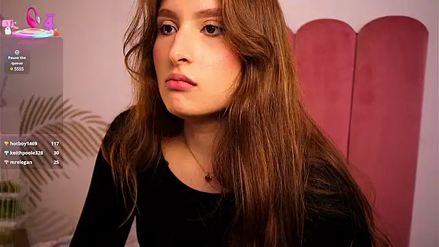 Snapshot of Daisha_Riley chatting on March 2025 03:57:02 PM Daisha Riley online show from March 2025 03:57:02 PM