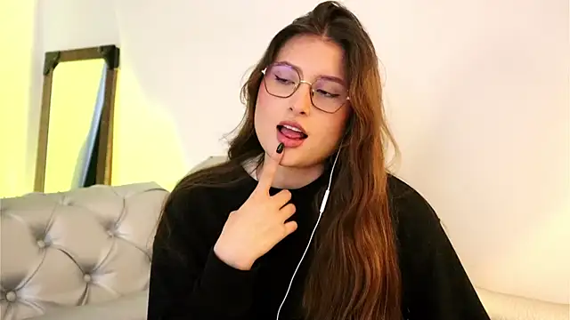 Snapshot of Daisha_Riley chatting on October 2025 01:44:01 PM Daisha Riley online show from October 2025 01:44:01 PM