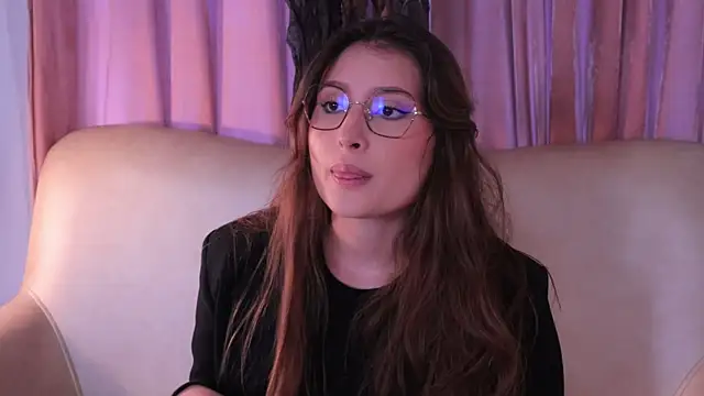 Snapshot of Daisha_Riley chatting on October 2025 06:29:02 PM Daisha Riley online show from October 2025 06:29:02 PM