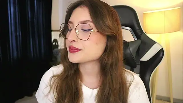 Snapshot of Daisha_Riley chatting on November 2025 03:12:02 PM Daisha Riley online show from November 2025 03:12:02 PM