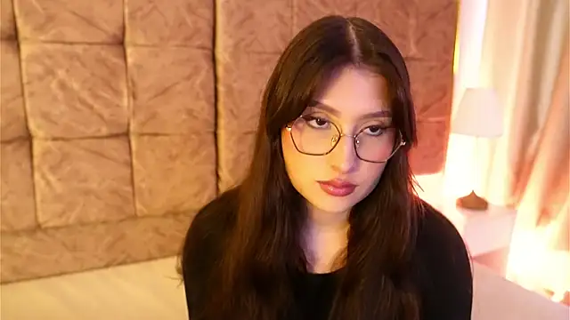 Snapshot of Daisha_Riley chatting on April 2026 12:38:01 PM Daisha Riley online show from April 2026 12:38:01 PM