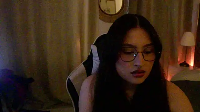 Daisha Riley online show from April 2026 01:03:02 PM