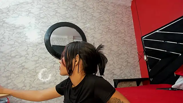 Snapshot of SEXY_HOTTIE__ chatting on January 2025 03:50:01 PM SEXY HOTTIE online show from January 2025 03:50:01 PM