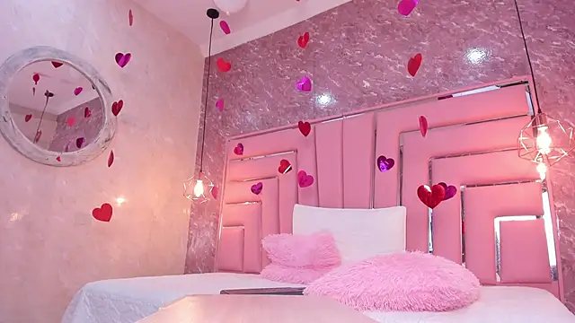 Snapshot of SEXY_HOTTIE__ chatting on March 2025 06:32:01 PM SEXY HOTTIE online show from March 2025 06:32:01 PM