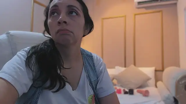 PerlaPreciosa online show from February 2026 04:02:02 AM