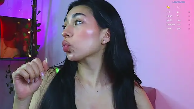 Snapshot of Sweet_Nyx chatting on December 2024 09:09:02 PM Sweet Nyx online show from December 2024 09:09:02 PM