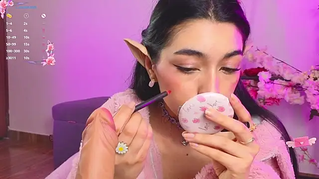 Snapshot of Sweet_Nyx chatting on October 2025 09:46:02 PM Sweet Nyx online show from October 2025 09:46:02 PM