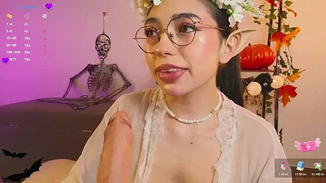 Snapshot of Sweet_Nyx chatting on October 2025 10:14:02 PM Sweet Nyx online show from October 2025 10:14:02 PM