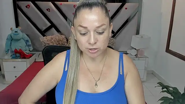 Snapshot of natalia5560 chatting on November 2025 01:31:01 PM natalia5560 online show from November 2025 01:31:01 PM