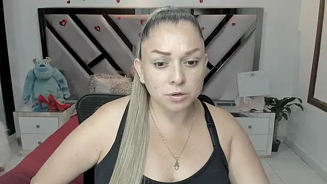 Snapshot of natalia5560 chatting on November 2025 01:00:02 PM natalia5560 online show from November 2025 01:00:02 PM