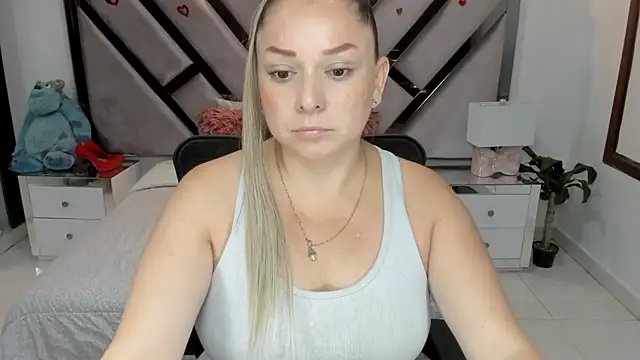 Snapshot of natalia5560 chatting on November 2025 01:33:02 PM natalia5560 online show from November 2025 01:33:02 PM