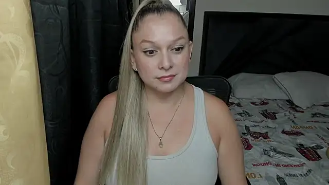 Snapshot of natalia5560 chatting on April 2026 10:31:02 PM natalia5560 online show from April 2026 10:31:02 PM