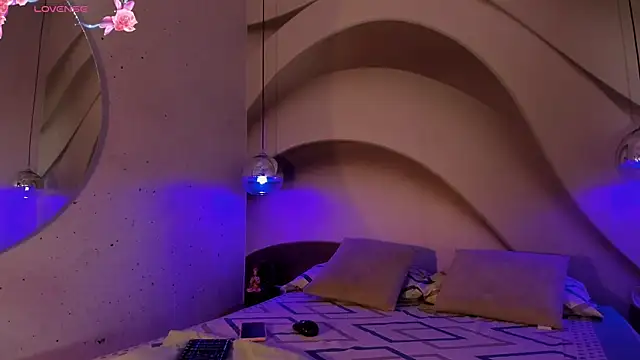 Snapshot of loladupont chatting on January 2025 11:37:02 AM loladupont online show from January 2025 11:37:02 AM