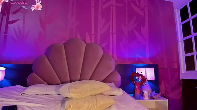 Snapshot of loladupont chatting on February 2025 02:44:02 PM loladupont online show from February 2025 02:44:02 PM