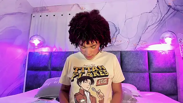 Snapshot of loladupont chatting on March 2025 11:38:02 AM loladupont online show from March 2025 11:38:02 AM