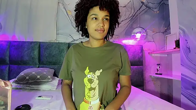 Snapshot of loladupont chatting on March 2025 11:47:02 AM loladupont online show from March 2025 11:47:02 AM