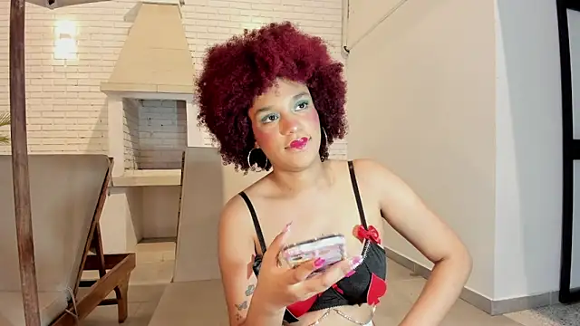 Snapshot of loladupont chatting on October 2025 03:02:02 AM loladupont online show from October 2025 03:02:02 AM