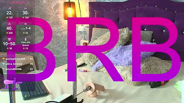 Snapshot of Little_lili19 chatting on February 2025 11:31:01 PM Little lili19 online show from February 2025 11:31:01 PM