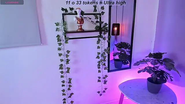 Little lili19 online show from April 2026 08:57:02 PM