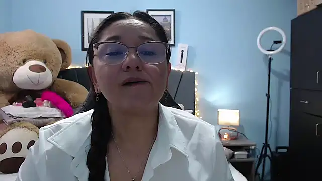 Snapshot of AngelRouss chatting on October 2025 07:03:01 PM AngelRouss online show from October 2025 07:03:01 PM