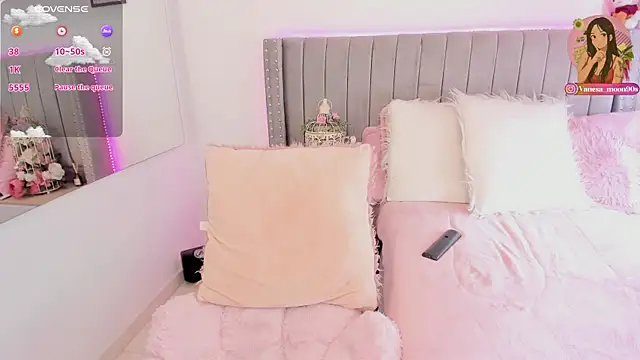 vanesa moon   online show from May 2026 03:19:02 PM