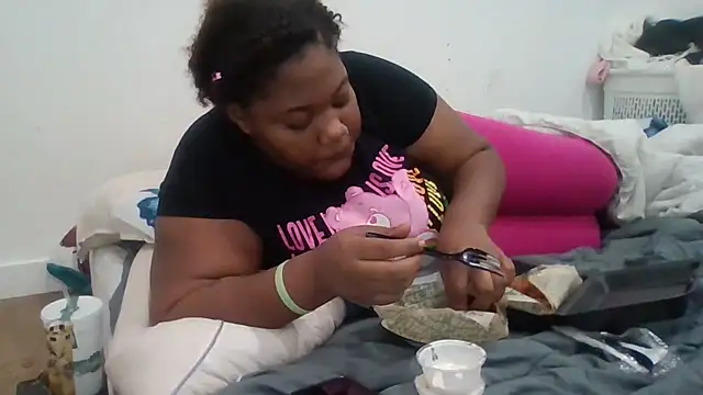 Snapshot of Kbaby337 chatting on November 2025 03:52:01 AM Kbaby337 online show from November 2025 03:52:01 AM