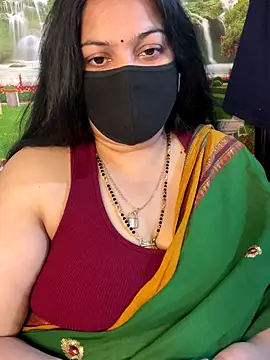 Snapshot of FlatVincy4 chatting on October 2025 09:07:01 AM FlatVincy4 online show from October 2025 09:07:01 AM