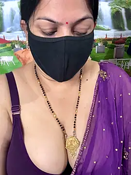 Snapshot of FlatVincy4 chatting on October 2025 03:51:02 AM FlatVincy4 online show from October 2025 03:51:02 AM