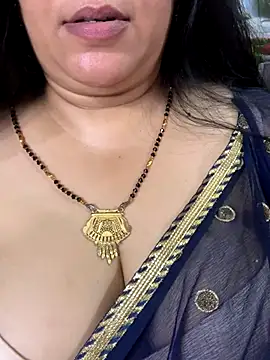 Snapshot of FlatVincy4 chatting on October 2025 04:41:02 PM FlatVincy4 online show from October 2025 04:41:02 PM