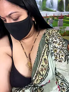 Snapshot of FlatVincy4 chatting on November 2025 04:47:02 AM FlatVincy4 online show from November 2025 04:47:02 AM