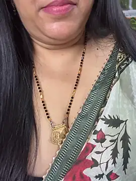 Snapshot of FlatVincy4 chatting on November 2025 03:57:01 PM FlatVincy4 online show from November 2025 03:57:01 PM