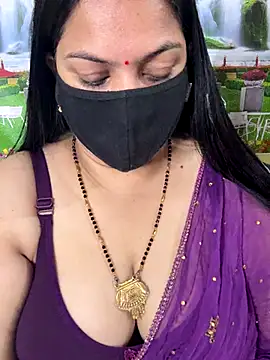 Snapshot of FlatVincy4 chatting on November 2025 04:01:01 AM FlatVincy4 online show from November 2025 04:01:01 AM